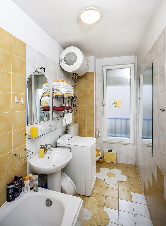 Apartment Sunny Yellow - With Balcony And Parking Place, Split Zimmer foto
